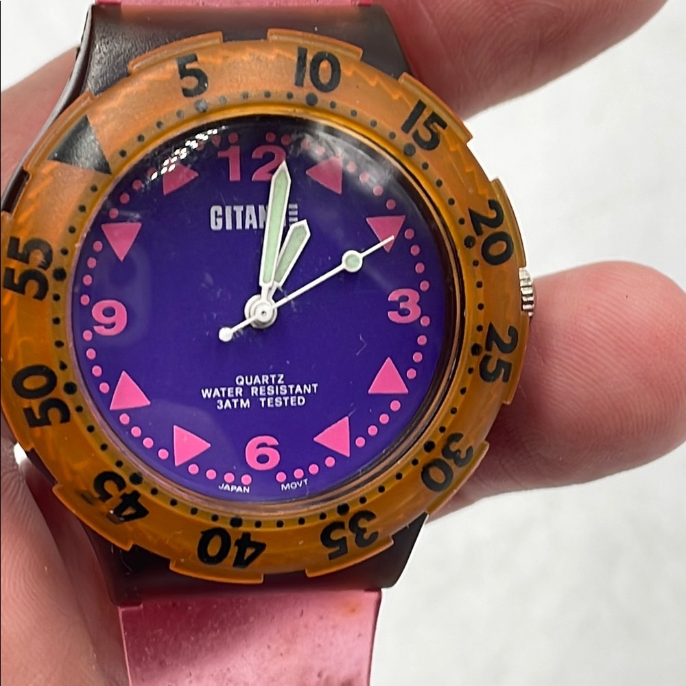 Gitano 90s dive watch Purple and Orange with Sporty Design as is untested